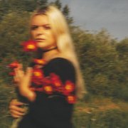 Грустная Ксюша - Маки