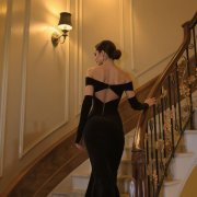 Oops Baby - Мир на каблуках