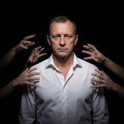 Саша Погорельцев - Человек